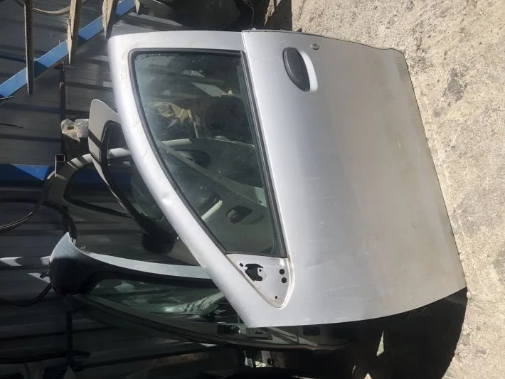 Dacia sandero gri sol ön dolu kapı çıkma orjinal hatasız boyasız uyumludur 2013-2019 uyumludur