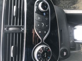 Clio 4  dijital klima paneli 2016-2019 arasındaki tüm modeller ile uyumludur 