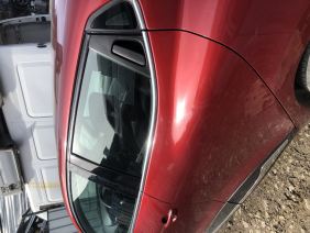 Clio 4 sol arka kapı kırmızı 2012-2019