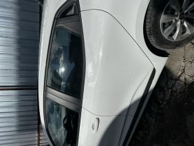 Clio 5  sol arka kapı dolu beyaz hatasız  orjinal çıkma 2020-2022
