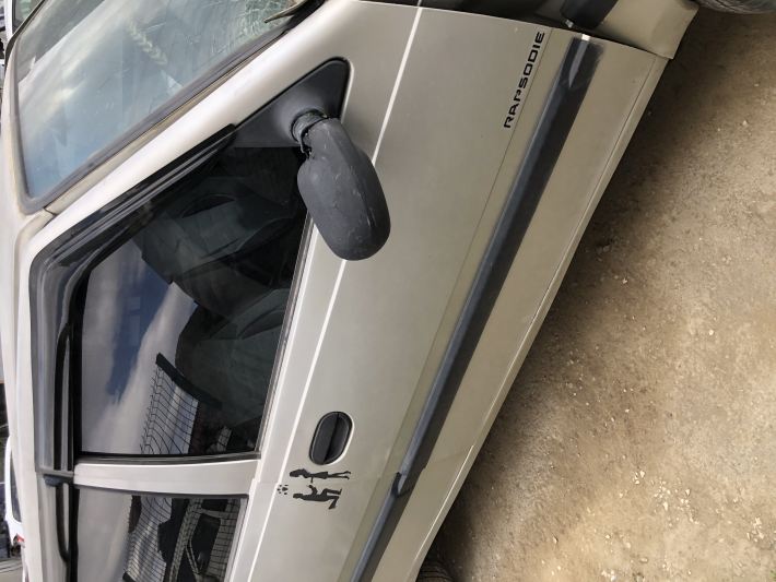 Dacia Solenza  sağ ön kapı dolu gri hatasız çıkma orjinal 2004 model